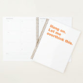 Attendez. Permettez-moi de revenir sur cette quest (Devant avec enveloppe)