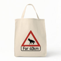 Attentie Hyenas 2, verkeerswaarschuwingsbord, Nami