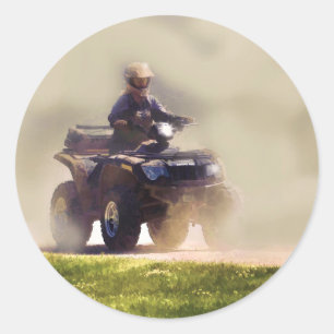 ATV All Terrain Vehicle & Driver in het stof Ronde Sticker