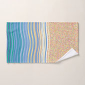 Au bord de la plage de sable et des vagues (Serviette à main)