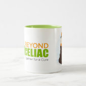 Au-delà de Celiac Holiday Otter Mug (Centre)