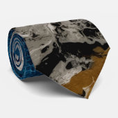 Au-dessus de l'oeuf : Cravate (Roulé)