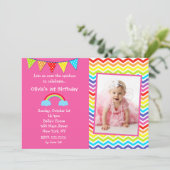 Au-dessus des invitations d'anniversaire de la pho (Debout devant)