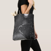 Au sac fourre-tout à café (De près)