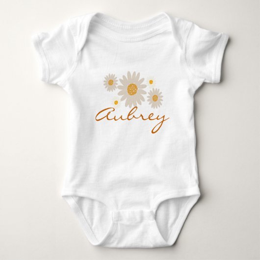 Aubrey name reveal retro daisy boho flower design romper (Voorkant)