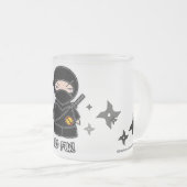 Aucun amusement ! Ninja avec la tasse de Shurikens (Devant droit)