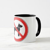 Aucune tasse de signe de chiens (Devant droit)
