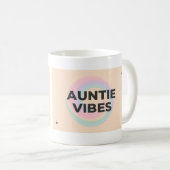 Auntie Vibes Mug – Pastel Abstract Aesthetic (Devant droit)