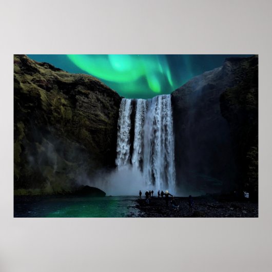 Aurora Borealis op Waterfall Skógafoss, IJsland Poster (Voorkant)