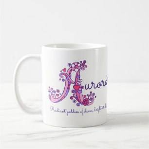 Aurora-naam die decoratieve A-monogram-mok beteken Koffiemok