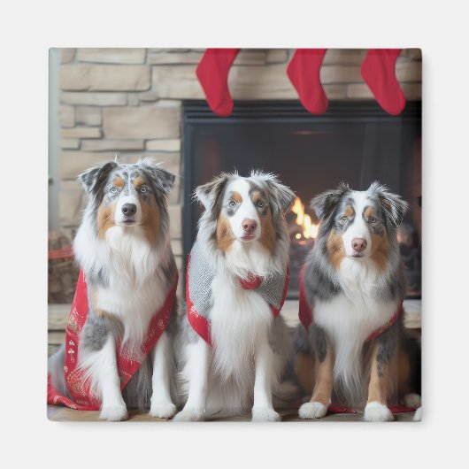 Australian Shepherd bij de open haard Kerstmis Magneet (Voorkant)