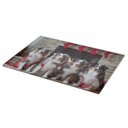 Australian Shepherd bij de open haard Kerstmis Snijplank (Hoek)