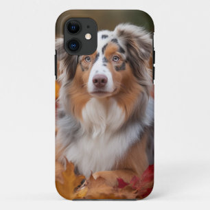 Australian Shepherd in herfstbladeren val inspirer iPhone 11 Hoesje