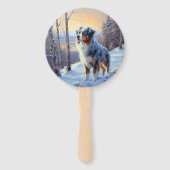 Australian Shepherd Laat Het Sneeuw Kerstmis Handwaaier (Voorkant)