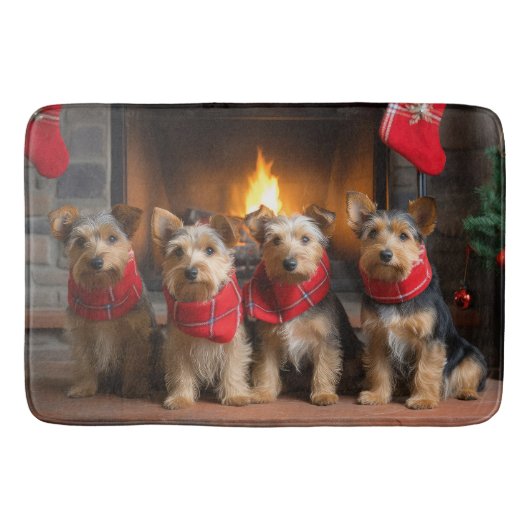 Australian Terrier bij de open haard Kerstmis Badmat (Voorkant)