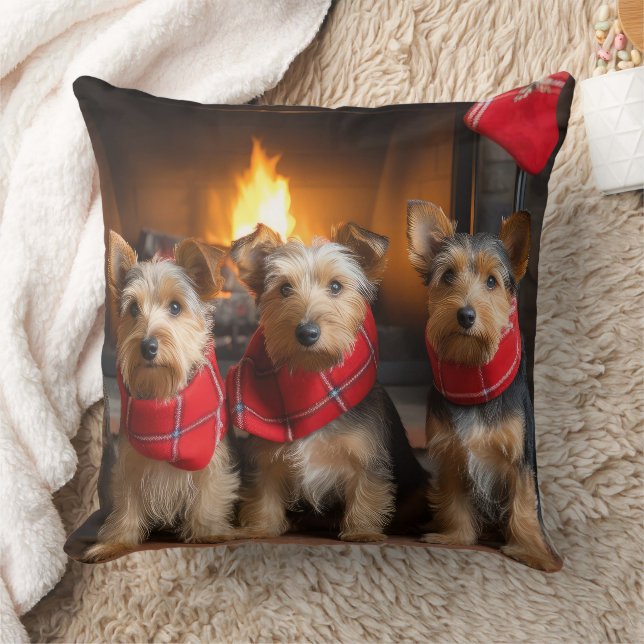 Australian Terrier bij de open haard Kerstmis Kussen (Deken)