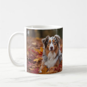 Australische herder in herfst laat Herfst inspirer Koffiemok