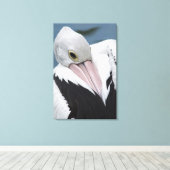 Australische pelikaan komt dicht canvas afdruk (Insitu (Houten vloer))