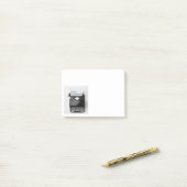 Auteur sur une mission : Notes de post-it (Sur un bureau)