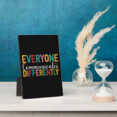 Autism Awareness Everyone Communicates Differently Fotoplaat (Zijkant)