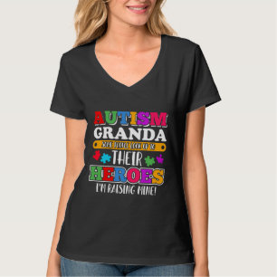 Autism Granda Mensen kijken hun helden op autisme T-shirt