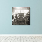 Auto Body Shop, 1926.  foto Canvas Afdruk (Insitu (Houten vloer))