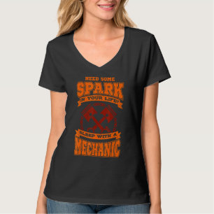 Auto Mechanische tuning Slaapstand met een mechani T-shirt