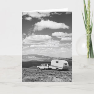 Auto trekken aanhangwagen op de weg kaart