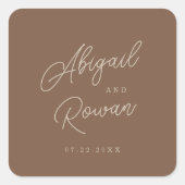 Autocollant de mariage écriture moderne marron bei (Devant)