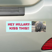 AUTOCOLLANT DE VOITURE IMG_1863, HÉ BAISER    DE HILLARY CECI ! ! (En voiture)