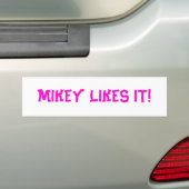 AUTOCOLLANT DE VOITURE MIKEY L'AIME ! (En voiture)