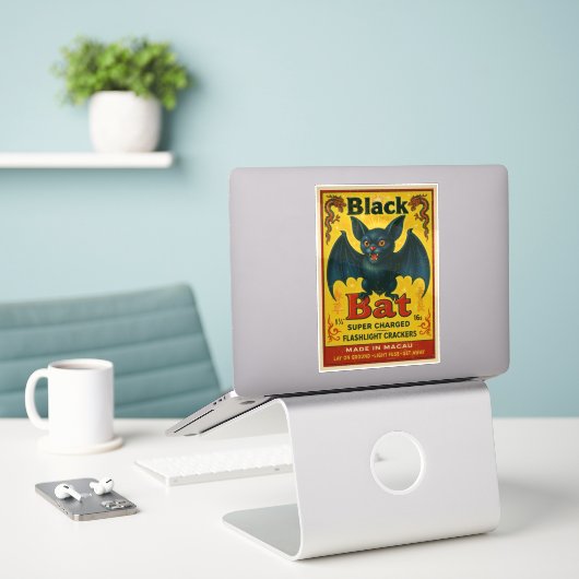 Autocollant d'étiquette de pétard de chauve-souris (Ordinateur portable sur le bureau)