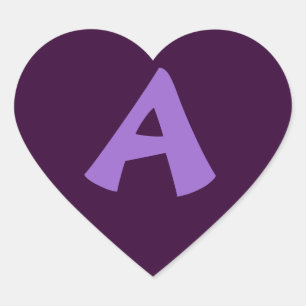 Autocollant en forme de coeur mauve-foncé de