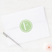 Autocollant initial de lettres vert et blanc monog (Enveloppe)