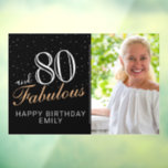 Autocollant Pour Fenêtre 80 et fabuleux moderne Black 80th Birthday Photo<br><div class="desc">80 et Fabulous Modern Black 80th Birthday Party Photo Fenêtre Cling. Grand signe pour la fête du 80ème anniversaire avec une photo personnalisée, une citation inspirante 80 et fabuleux et texte dans un script tendance avec un nom. L'arrière - plan est noir et le texte est blanc et doré. Personnalisez...</div>