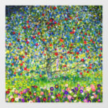 Autocollant Pour Fenêtre Arbre pomme Gustav Klimt<br><div class="desc">Cling de fenêtre avec la peinture de Gustav Klimt Apple Tree,  I (1912). Un pommier rouge coloré se dresse dans un champ vert de fleurs violettes,  roses,  jaunes et blanches. Un cadeau parfait pour les amateurs d'art Art Nouveau et autrichien.</div>