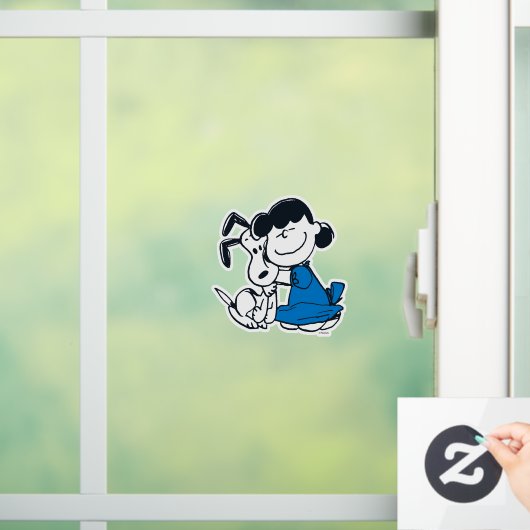 Autocollant Pour Fenêtre Lucy Hugging Snoopy (Maison)