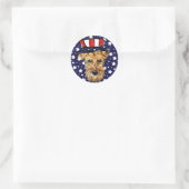 Autocollant rond classique AIREDALE du 4 JUILLET (Sac)