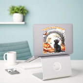 Autocollant vinyle personnalisé de chat Halloween (Ordinateur portable sur le bureau)