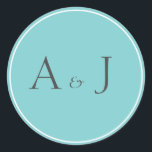 Autocollants ronds solides turquoises<br><div class="desc">Autocollant turquoise solide pour la collection de mariage Motif Geo Diamond. Disponible en 2 tailles : - Grand : 3" x 3", 6 autocollants par feuille - Petit : 1, 5" x 1, 5", 20 autocollants par feuille Pour les cartes rsvp, invitations, inserts, postages et autres articles correspondants, cliquez sur...</div>