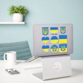 Autocollants Ukraine & drapeau ukrainien, Coeur /  (Ordinateur portable sur le bureau)