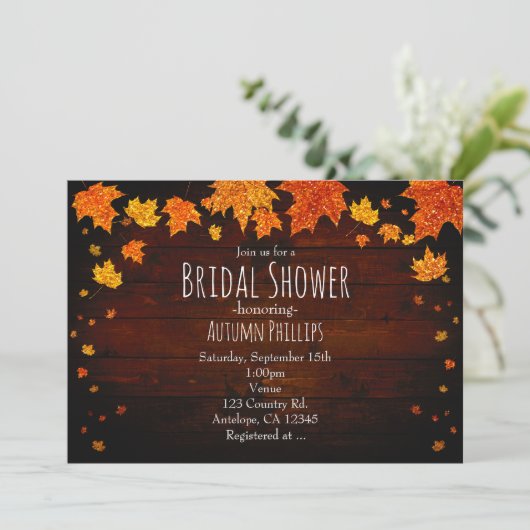 Automne Tirer Glittery Feuilles Invitations rustiq (Debout devant)
