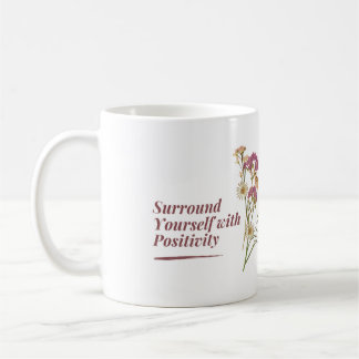 Autour De Vous Avec Une Mug Florale Positive