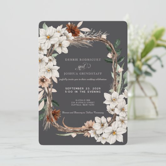 Autumn Flower Frame Wedding Invitation (Debout devant)