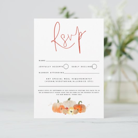 Autumn Glittery Pumpkins Florals Script QR Code RSVP Kaartje (Staand voorkant)