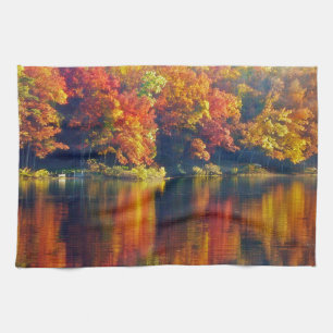 Autumn Lake Theedoek