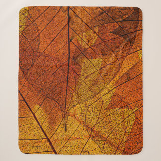 autumn leaves in the detailautumn,background,beaut sherpa deken