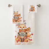 Autumn Whimsy – Thanksgiving Fox with Fall Leaves  (En situation)