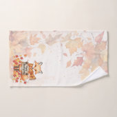 Autumn Whimsy – Thanksgiving Fox with Fall Leaves  (Serviette à main)