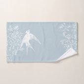 Avaler l'oiseau survolant les branches d'olivier (Serviette à main)